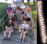 Die Schwarzbachzupfler sorgen für gute Unterhaltung am Sonntagnachmittag